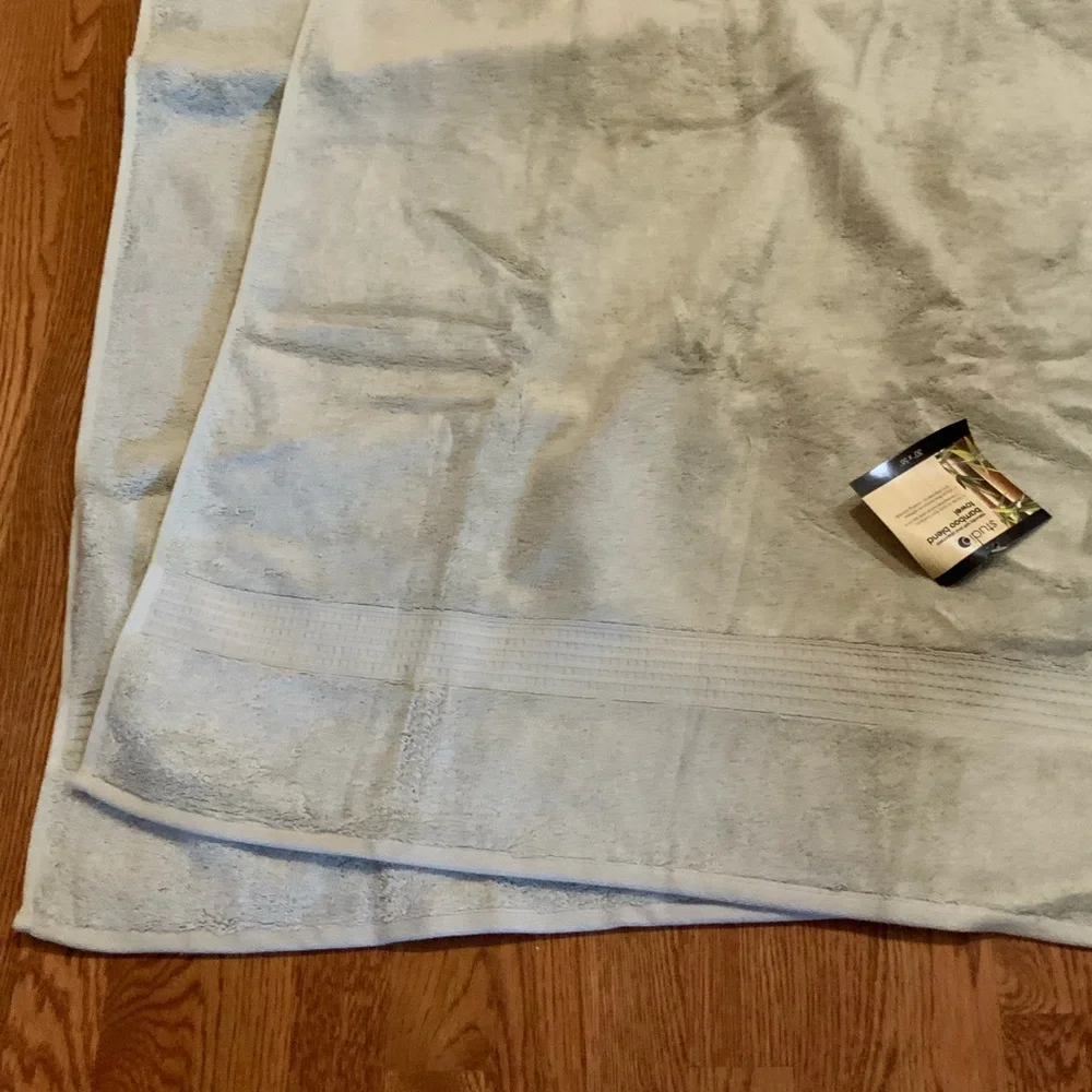 Studio Bamboo Blend Towel and Wash Cloth 4 pc Set Soothing Green NOS